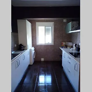https://sevilla-piso-completo-en-buena-zonawifi-y-aparcamiento.es-andalucia.com